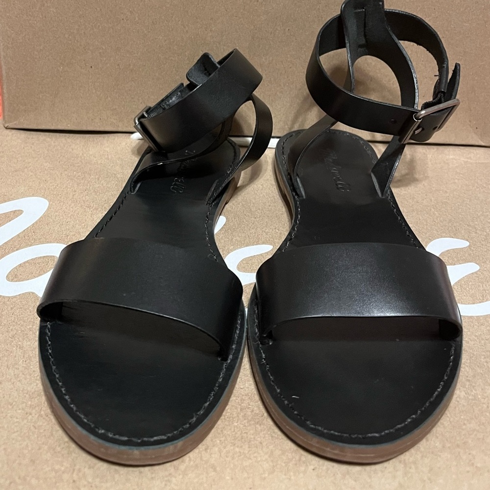Madewell Boardwalk black Sandals.  Size 7, 6.5 *see description.  Worn once?